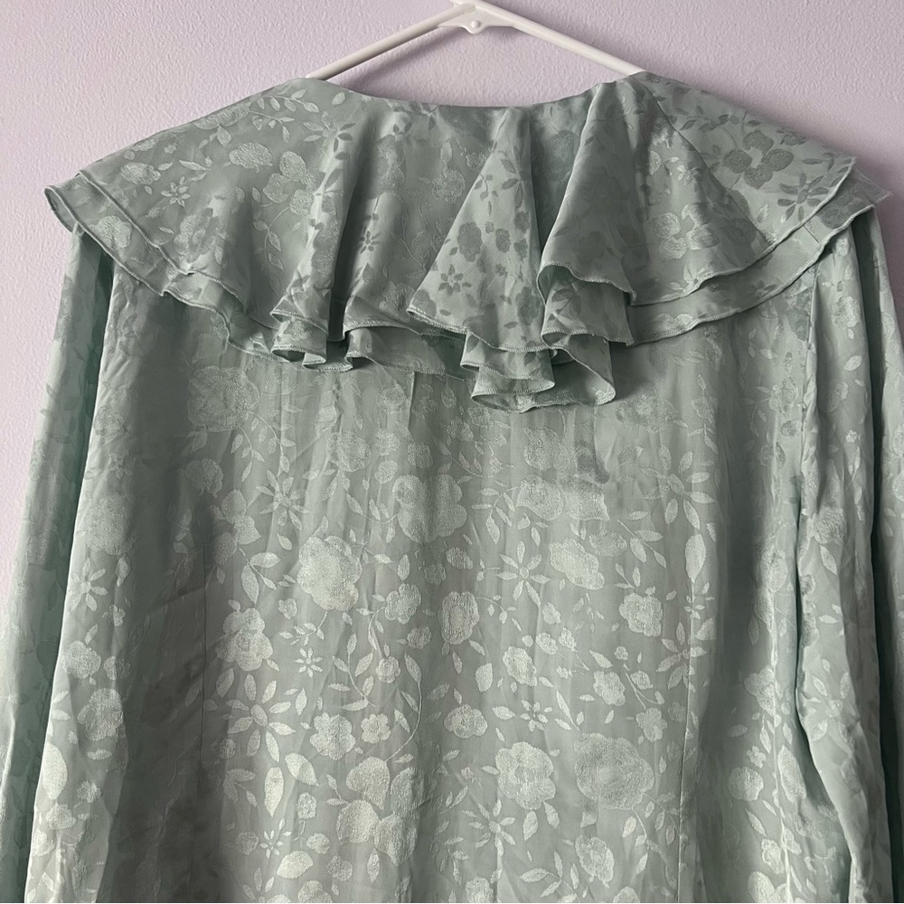 ALEXA CHUNG Ruffled Neck Floral Shirt In Blue - Picture 10 of 15